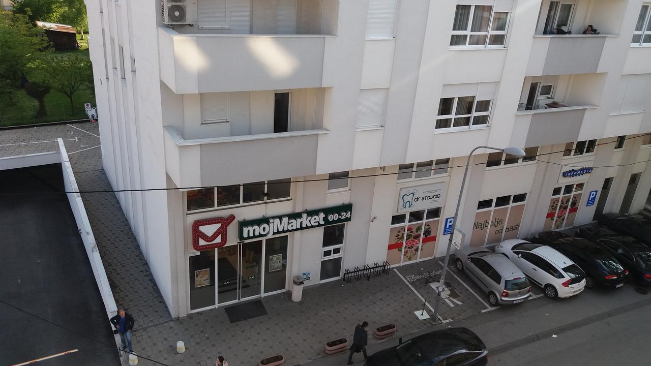 Centar Apartman Enmi 111 بانيا لوكا المظهر الخارجي الصورة